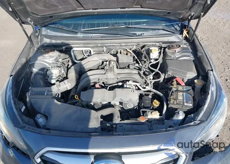2019 Subaru Legacy 2.5I z USA, uszkodzony, nr VIN 4S3BNAB67K3008180